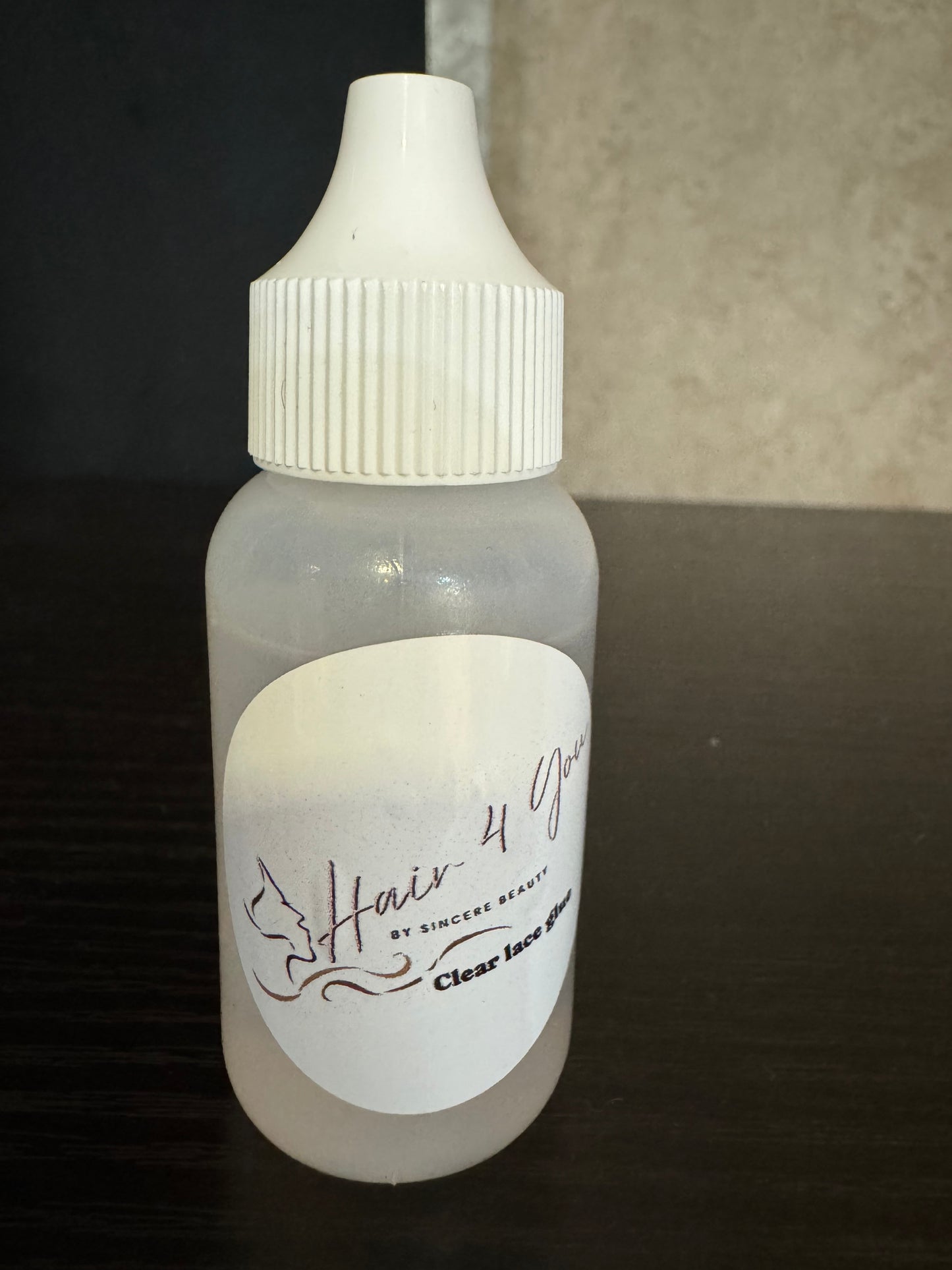 Clear lace glue