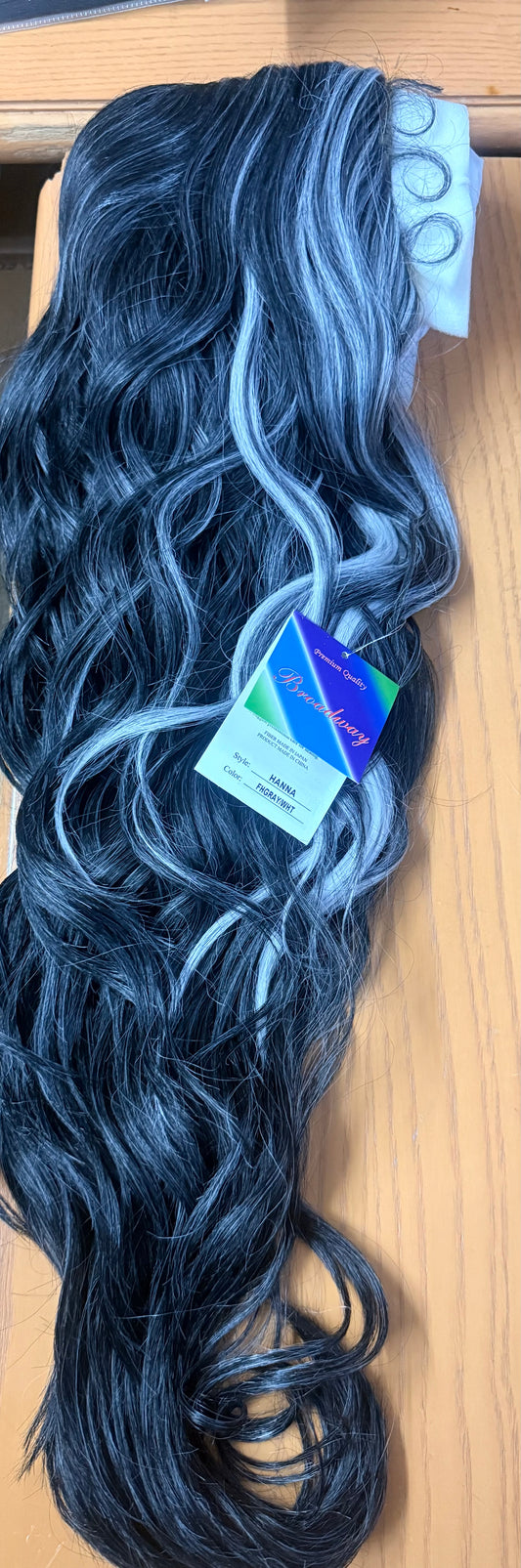 Broadway 30" wig